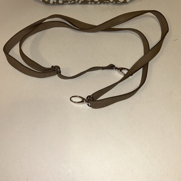 Miche Vegan Tan & White Splatter Convertible Handbag - Picture 9 of 10